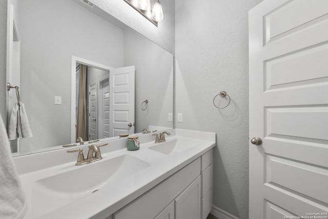 12424 Upton Park, San Antonio, TX 78253