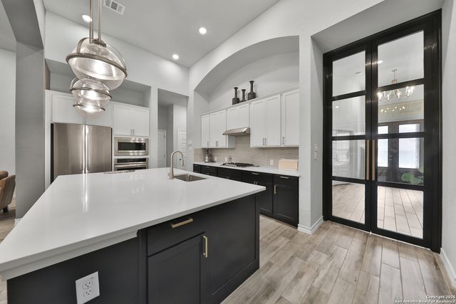 12424 Upton Park, San Antonio, TX 78253