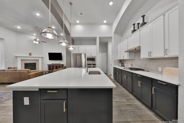 12424 Upton Park, San Antonio, TX 78253