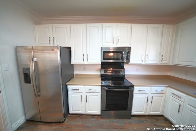 136 Earhart Ln, Cibolo, TX 78108