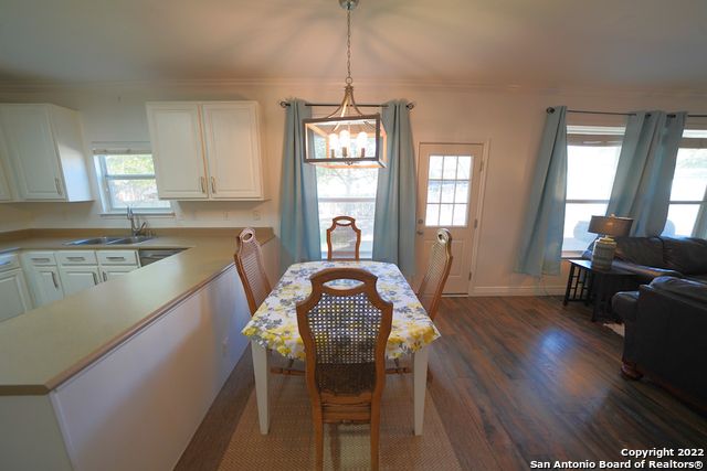136 Earhart Ln, Cibolo, TX 78108