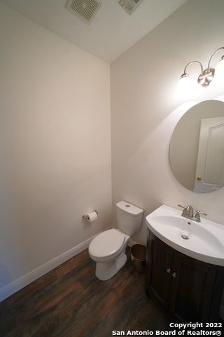 136 Earhart Ln, Cibolo, TX 78108