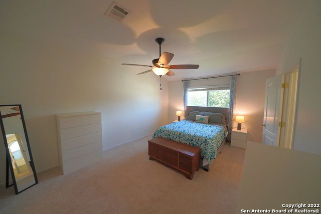 136 Earhart Ln, Cibolo, TX 78108
