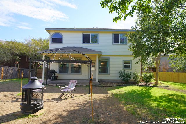 136 Earhart Ln, Cibolo, TX 78108