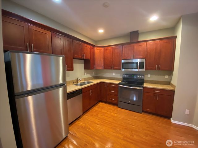 18006 NE 93rd, Redmond, WA 98052