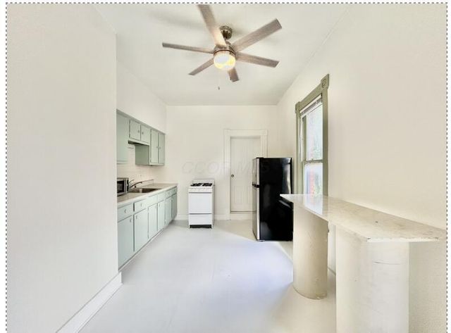 217 W Hubbard Avenue, Columbus, OH 43215