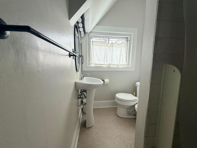 217 W Hubbard Avenue, Columbus, OH 43215