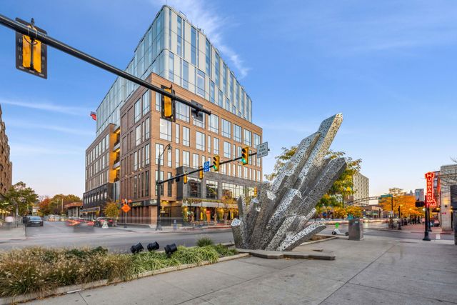 217 W Hubbard Avenue, Columbus, OH 43215