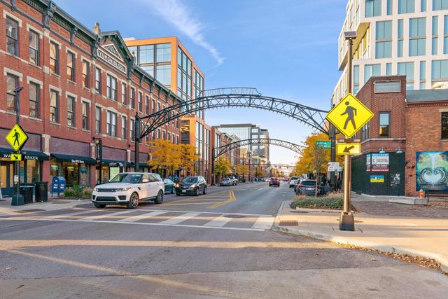 217 W Hubbard Avenue, Columbus, OH 43215