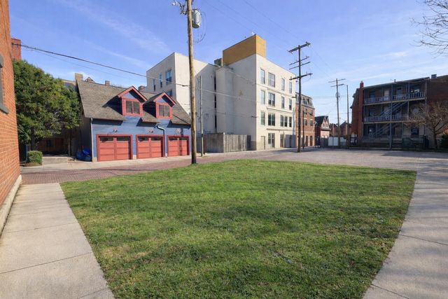 217 W Hubbard Avenue, Columbus, OH 43215