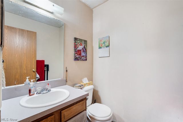 1724 Overland Avenue, Youngstown, OH 44511