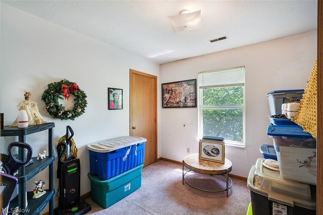 1724 Overland Avenue, Youngstown, OH 44511