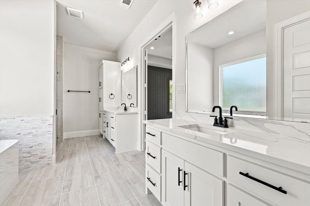 224 Stuart Street, Paradise, TX 76073