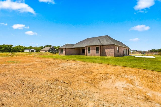 224 Stuart Street, Paradise, TX 76073