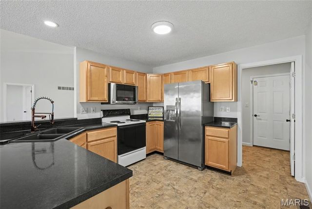 2614 Samuel Drive 711C, Dardenne Prairie, MO 63368