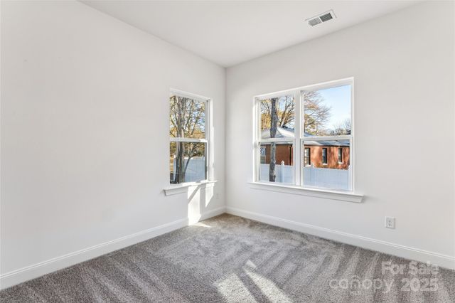 400 S Spargo Street, Dallas, NC 28001