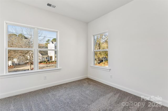 400 S Spargo Street, Dallas, NC 28001