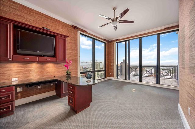 50 CENTRAL AVENUE 17PHB, Sarasota, FL 34236