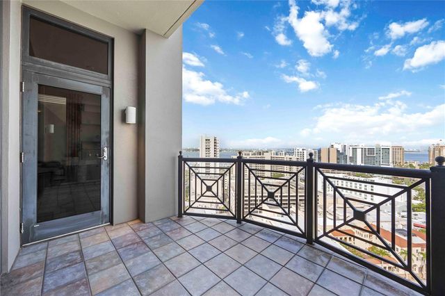 50 CENTRAL AVENUE 17PHB, Sarasota, FL 34236