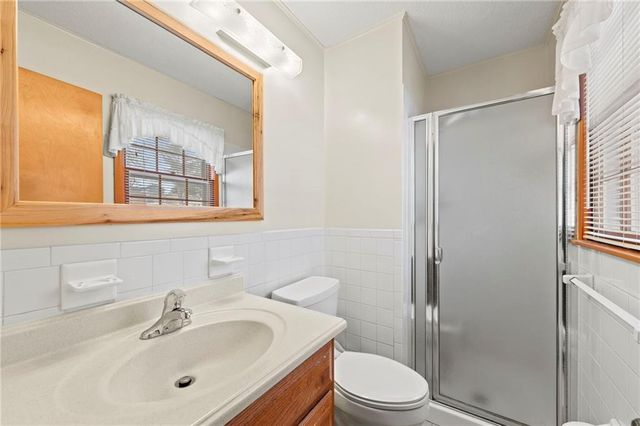 1628 Magnolia Avenue, Liberty, MO 64068