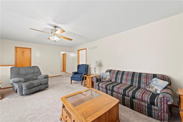 1628 Magnolia Avenue, Liberty, MO 64068