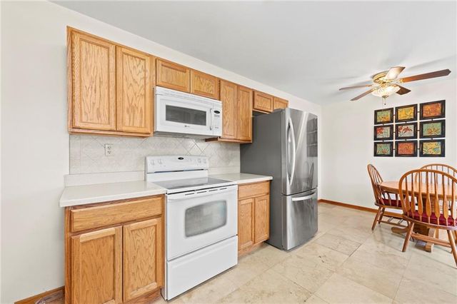 1628 Magnolia Avenue, Liberty, MO 64068