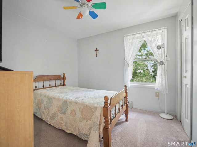 2 Wood Ridge Hills Road, Old Lyme, CT 06371