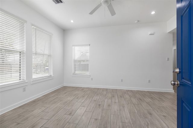 6004 Bois D Arc Street, Houston, TX 77087
