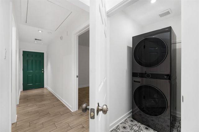 6004 Bois D Arc Street, Houston, TX 77087