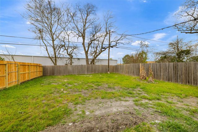 6004 Bois D Arc Street, Houston, TX 77087