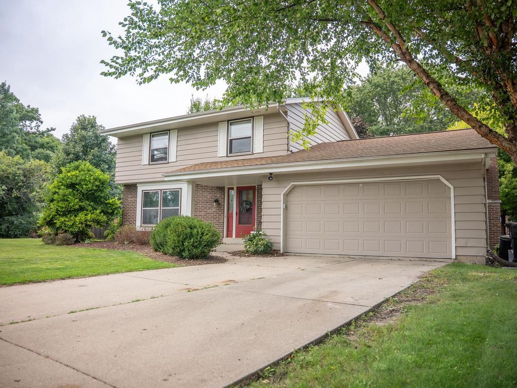 4916 W Joleno COURT, Brown Deer, WI 53223