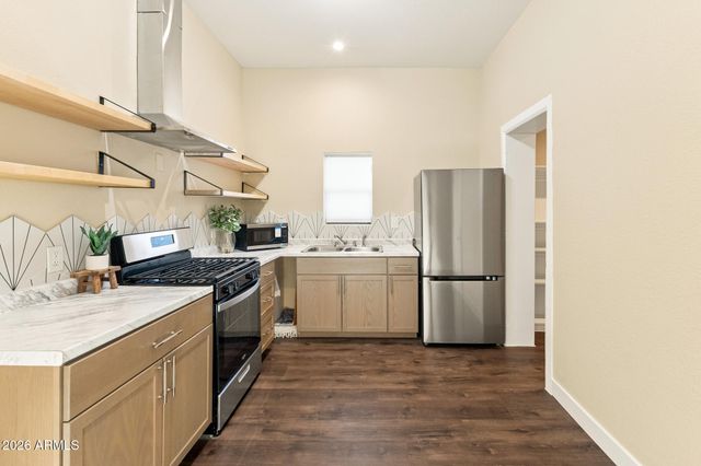 1629 N 17TH Avenue, Phoenix, AZ 85007