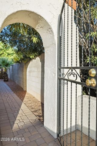 1629 N 17TH Avenue, Phoenix, AZ 85007