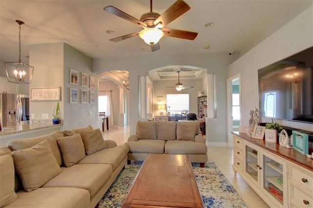 125 Palm Circle, Melbourne, FL 32940