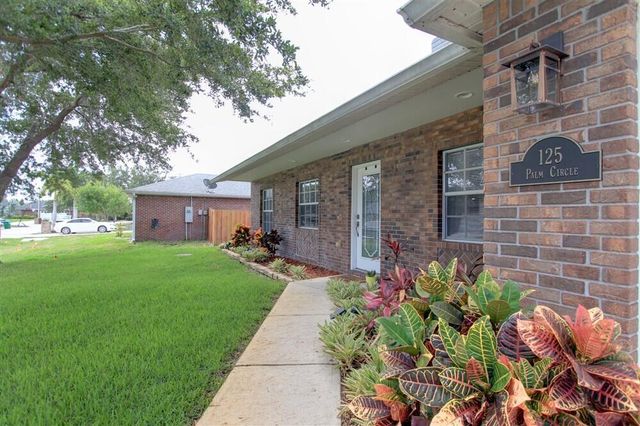 125 Palm Circle, Melbourne, FL 32940