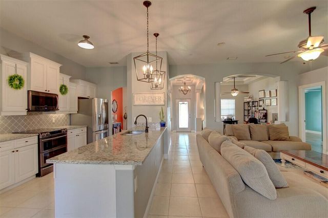 125 Palm Circle, Melbourne, FL 32940