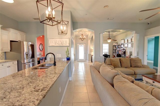 125 Palm Circle, Melbourne, FL 32940