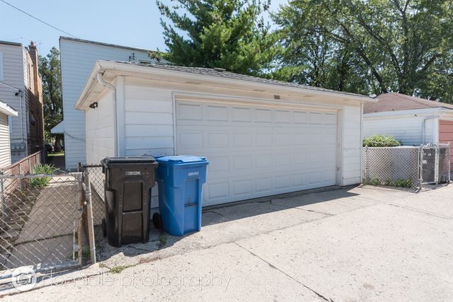 4906 N Marmora Avenue 1, Chicago, IL 60630