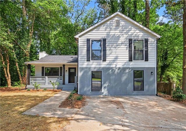 1027 Mainstreet Lake Drive, Stone Mountain, GA 30088