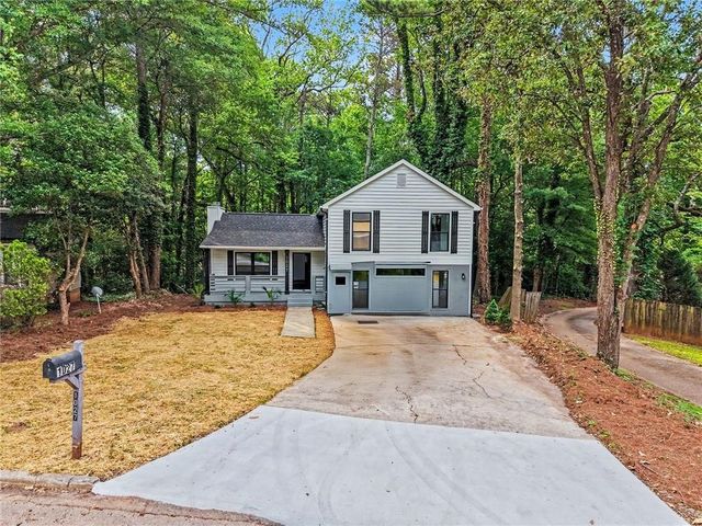 1027 Mainstreet Lake Drive, Stone Mountain, GA 30088