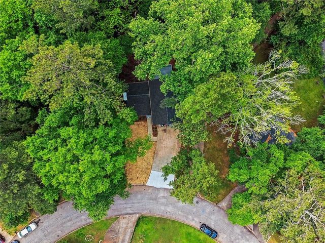 1027 Mainstreet Lake Drive, Stone Mountain, GA 30088