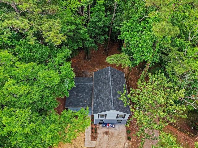 1027 Mainstreet Lake Drive, Stone Mountain, GA 30088