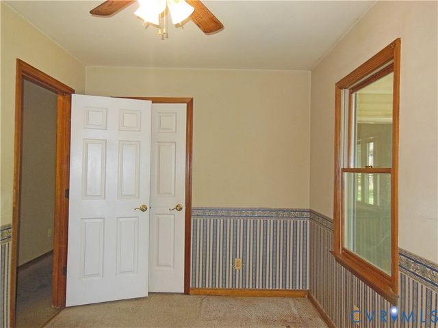 13306 Evelyn Dr, Chester, VA 23831