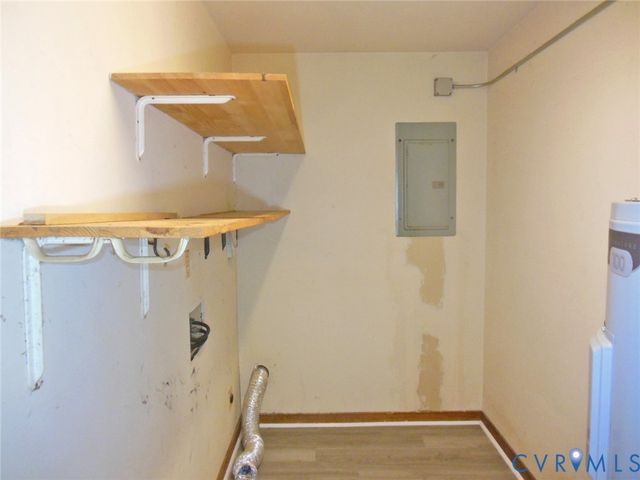 13306 Evelyn Dr, Chester, VA 23831