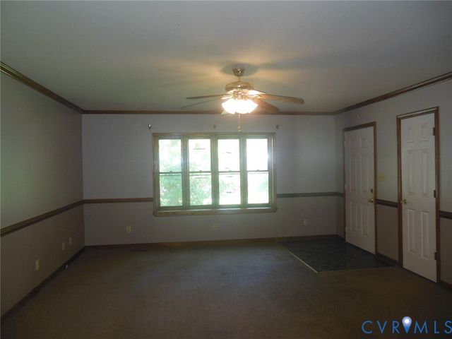 13306 Evelyn Dr, Chester, VA 23831