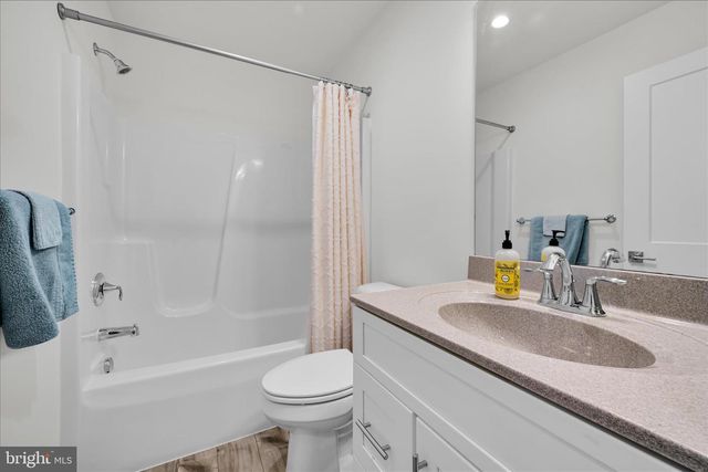 823 TALON WAY, Columbia, PA 17512