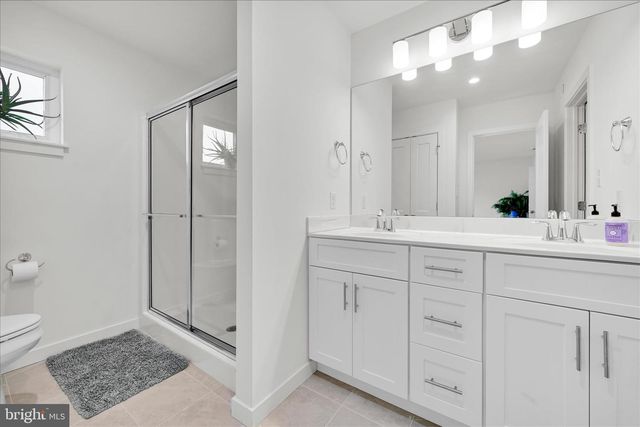 823 TALON WAY, Columbia, PA 17512