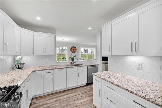 823 TALON WAY, Columbia, PA 17512