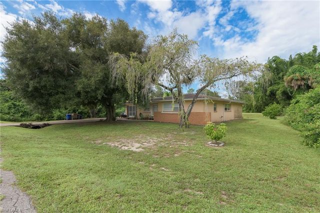 321 Jefferson AVE, Lehigh Acres, FL 33936