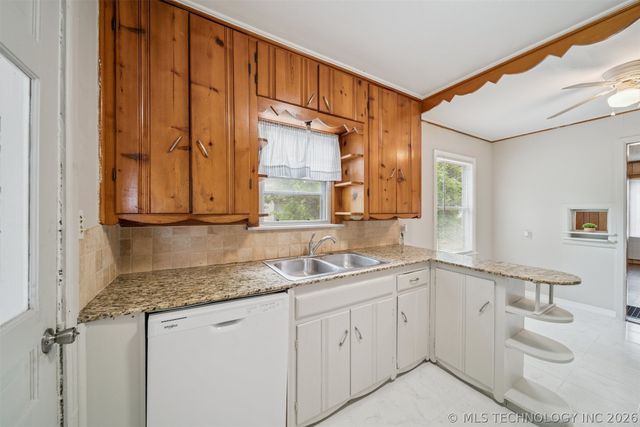 302 W 42nd Street, Sand Springs, OK 74063